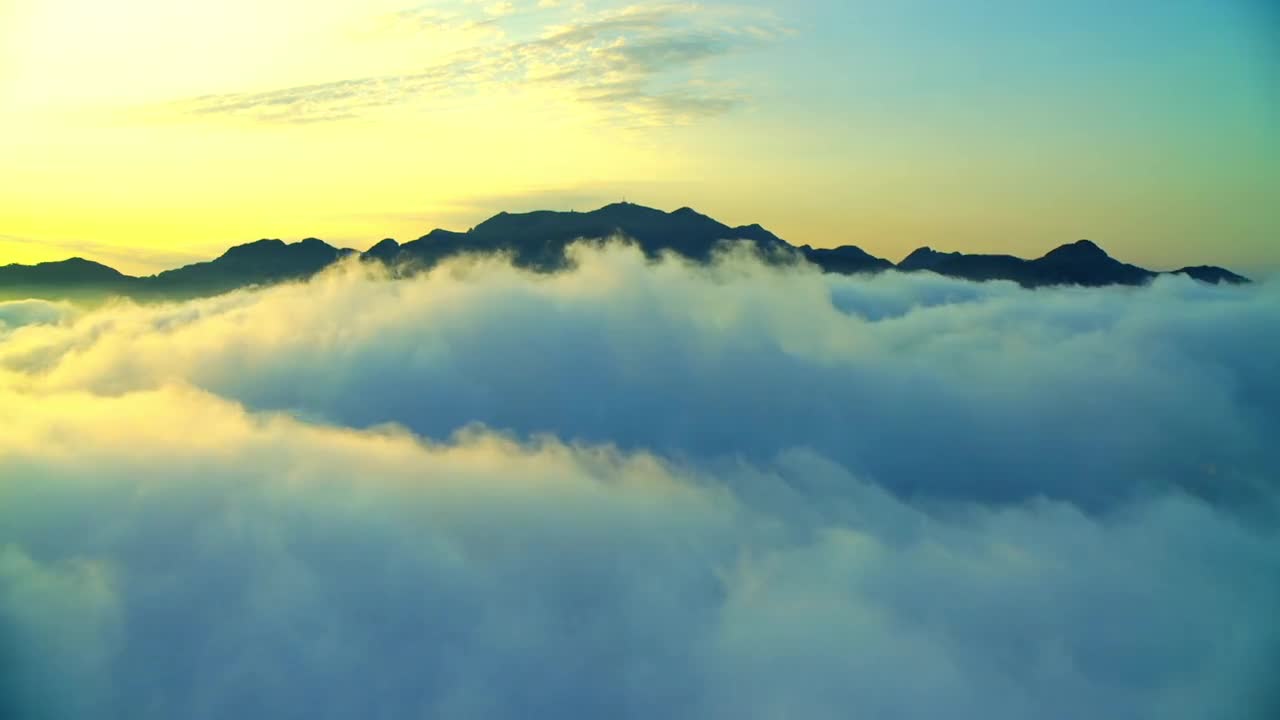 山东老乡集合啦这首曲子一响谁的DNA动了相亲相爱韵律动感年轻时尚又渗透着沂蒙山小调的元素是中华人民共和国第十一届运动会主题曲