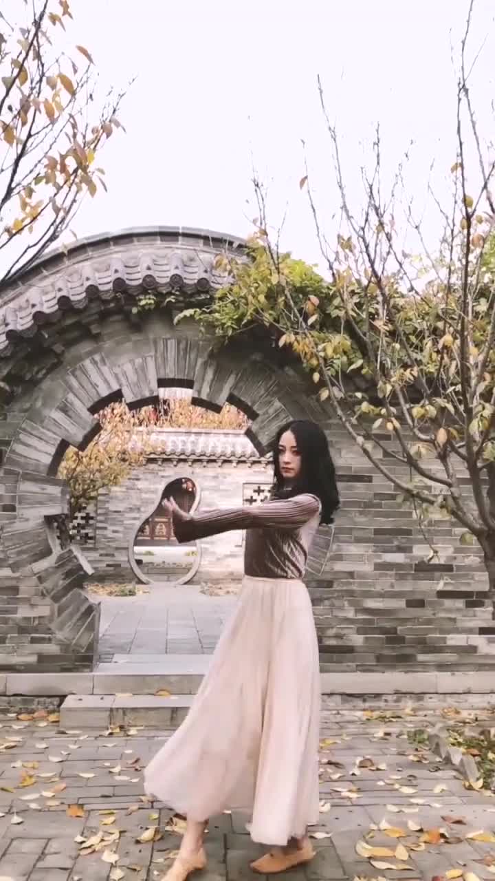 果然慢动作好看只是头发差点打结抖音小助手