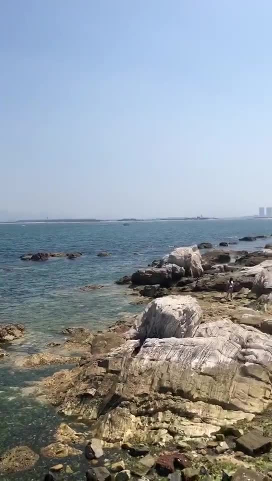 烟台养马岛海水清澈见底你知道养马岛名字的来历吗