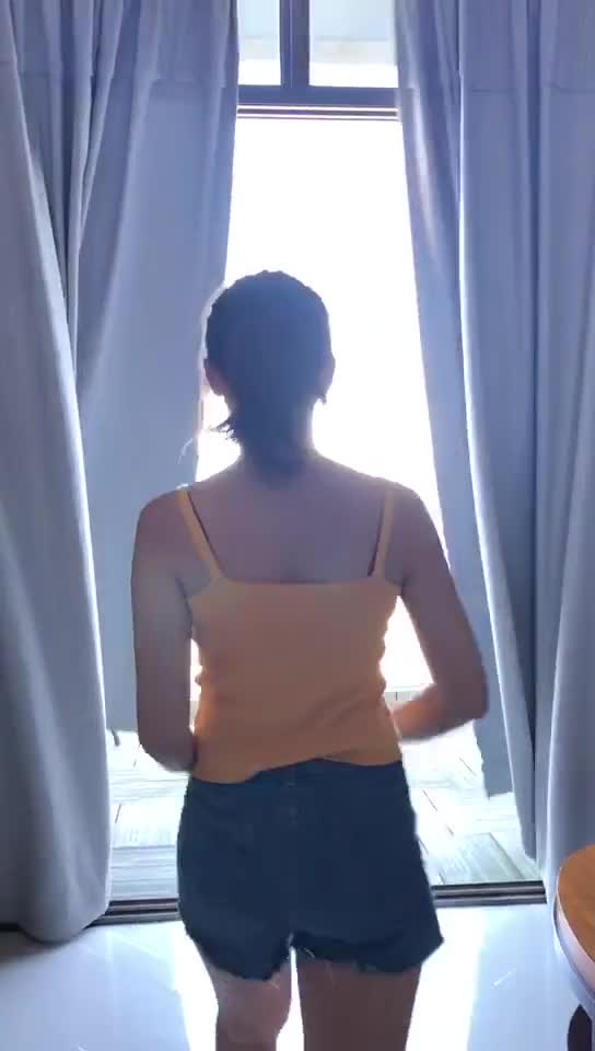 有多少人放下行李的第一件事就是拉开窗帘看风景打卡威海网红酒店棒呆了