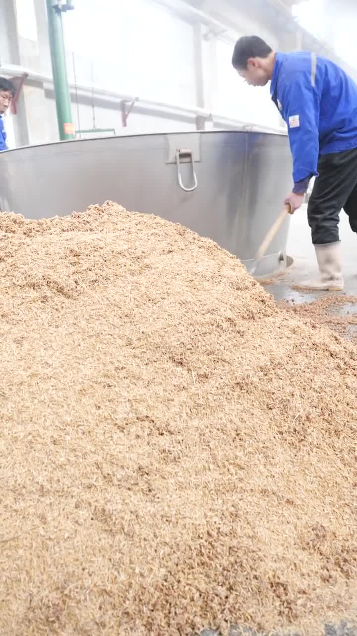 探访一下真实的白酒酿造过程