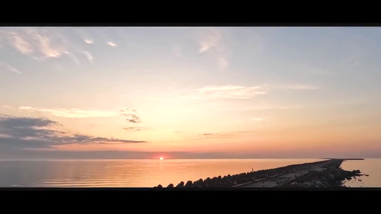 海风沙滩蔚蓝礁域一起来看山东的绝美海岸线吧