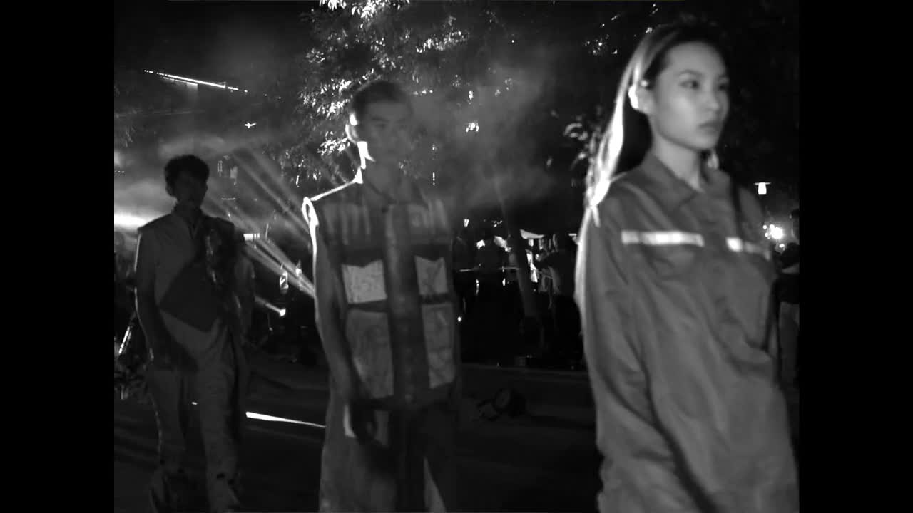 清风湖休闲之夜时尚走秀点睛东营之魂这样的东营你见过吗