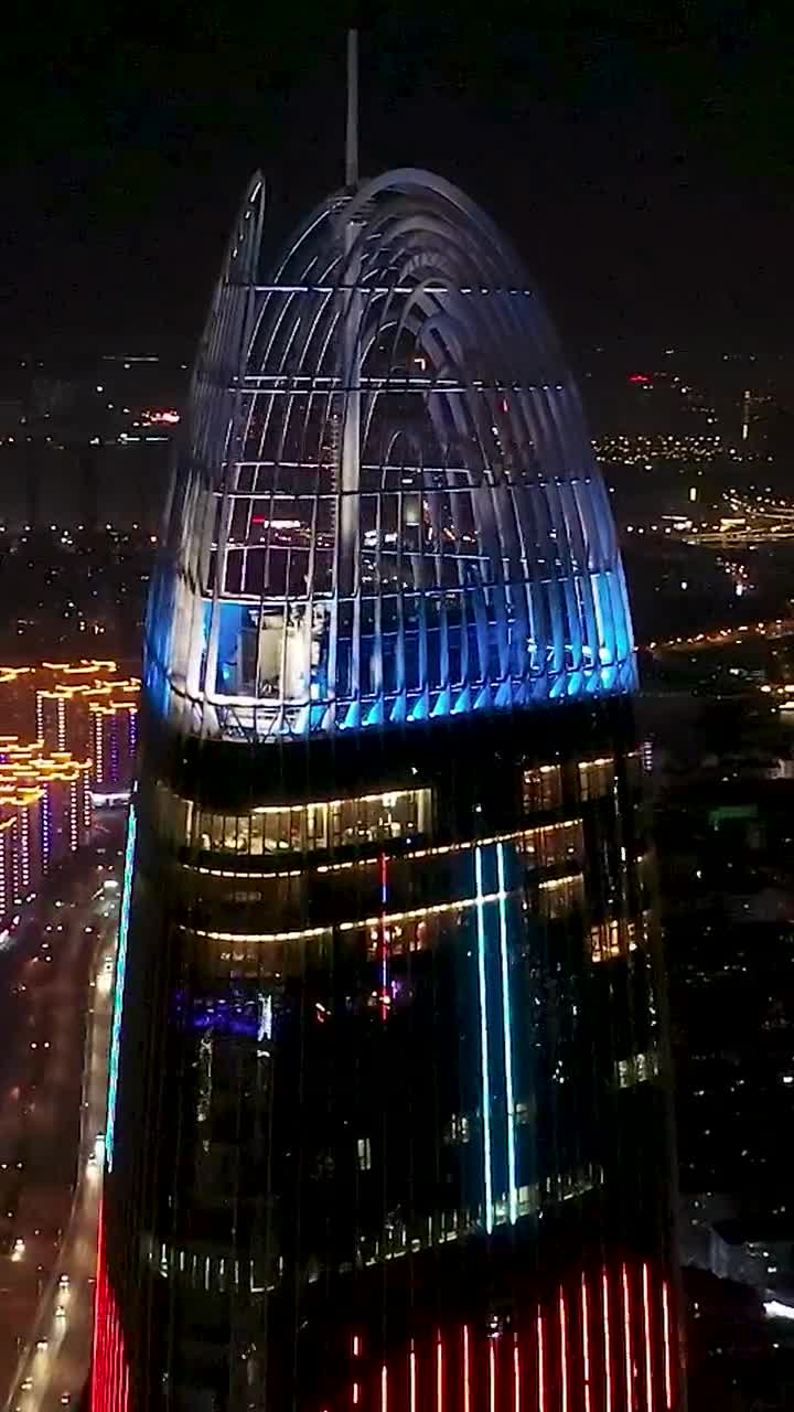 暮色四合华灯初上济南夜景配上这样的BGM是不是有种好莱坞大片的即视感