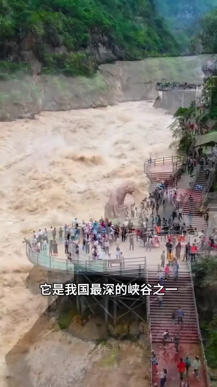 万里长江第一峡谷全球十大精品徒步路线虎跳峡