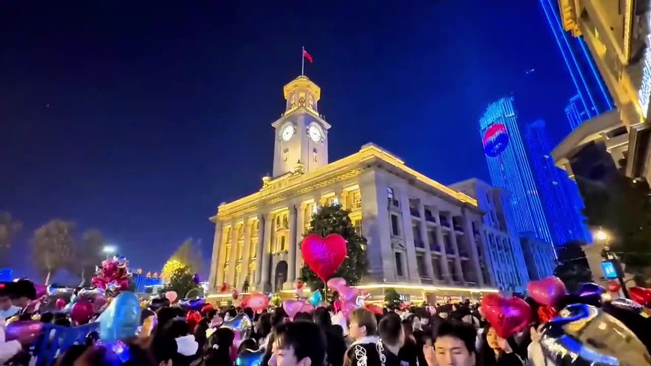 有些平常事需要一辈子去做有些平常事需要用寂寞坚守而有些平常事需要用生命去捍卫第四个中国人民警察节将至平安湖北发布短片独一无二的你