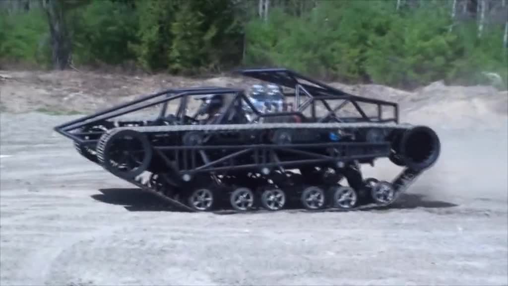 战斗民族玩改装履带车服了