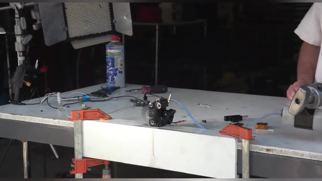 高清慢放微型四冲程发动机运行状态太震撼了