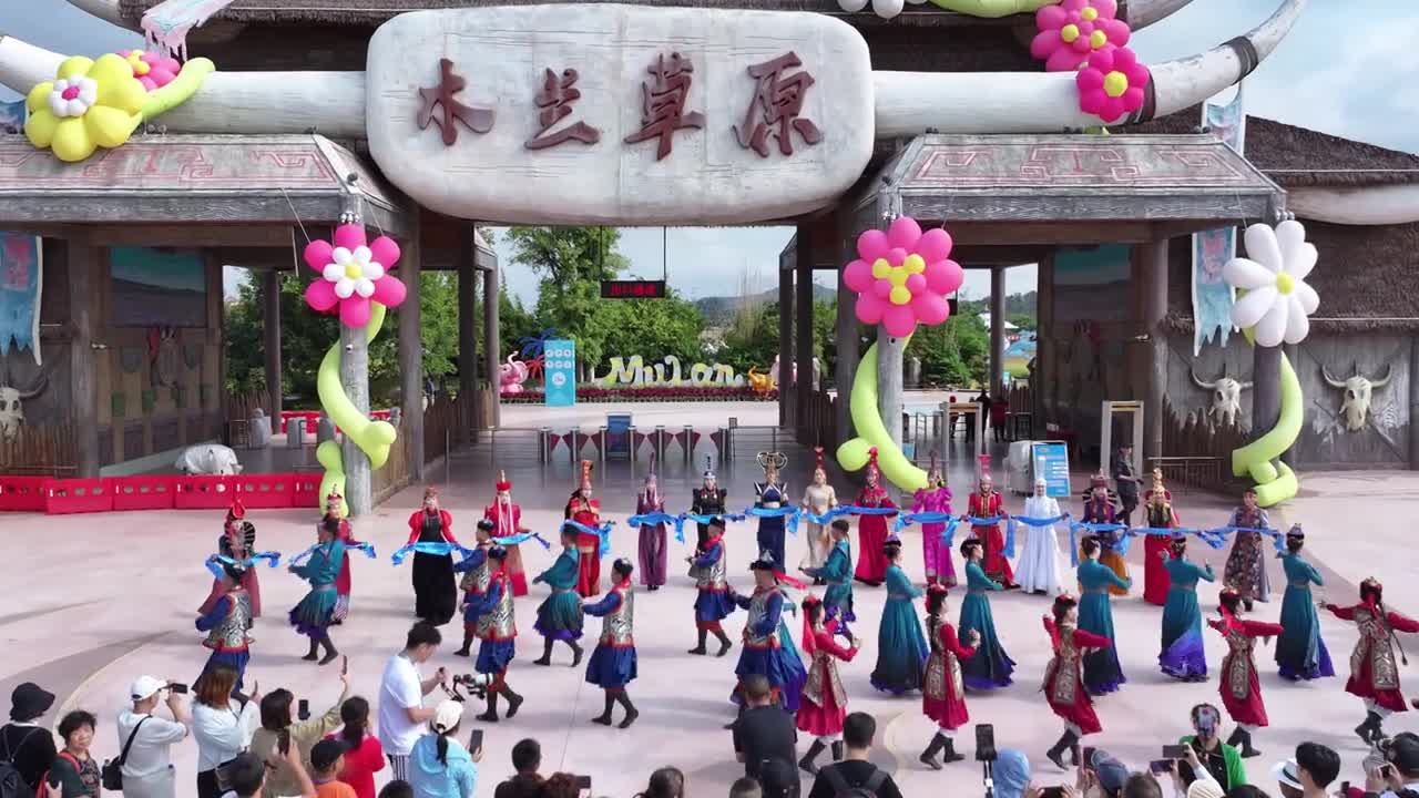 首届木兰草原那达慕大会在湖北武汉盛大开幕大会限时3天9月21日23日趁秋高气爽奔赴这场草原盛会吧