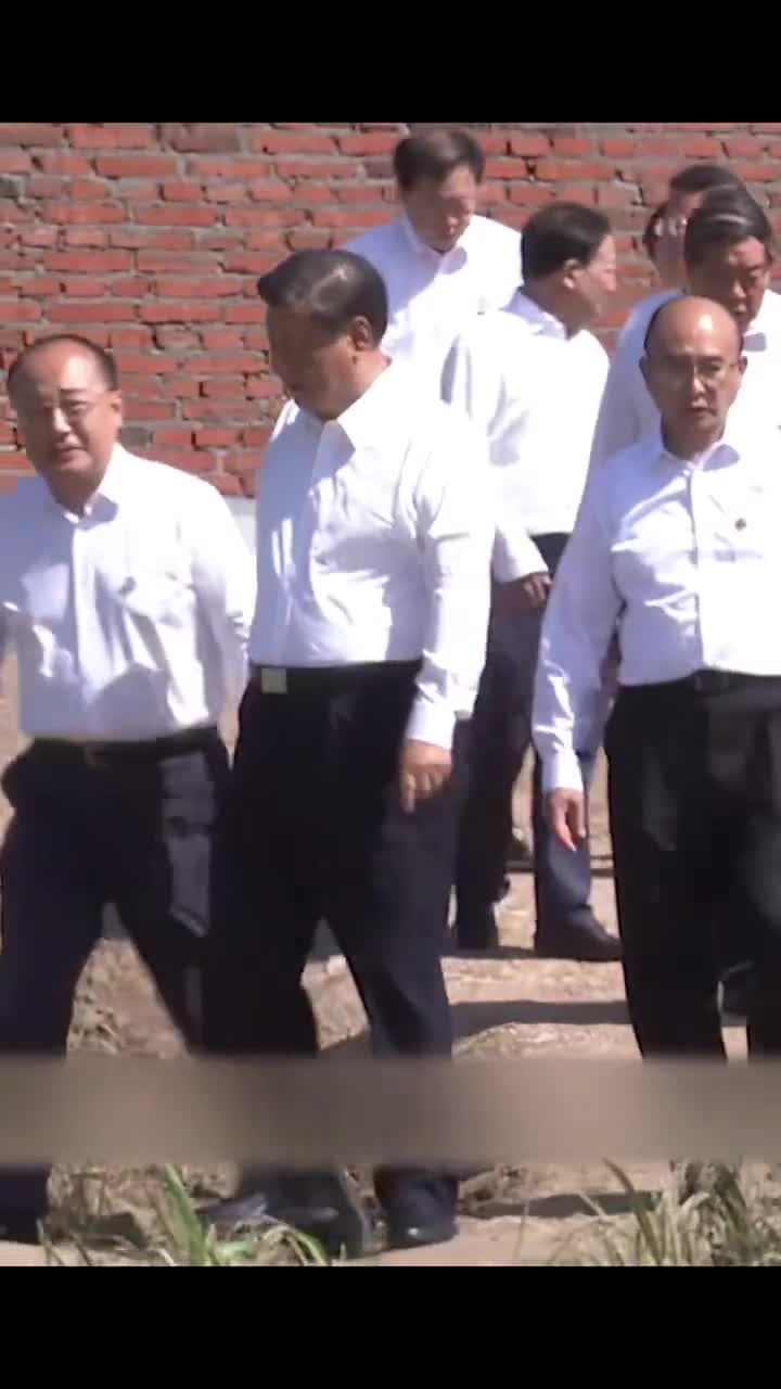 现场视频习近平在黑龙江尚志市看望慰问受灾群众我牵挂受灾的地方