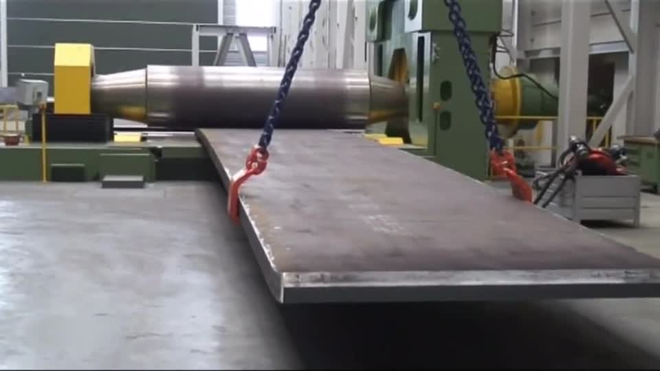 这么厚的铁板轻松卷成圆圈这卷板机够劲抖音小助手