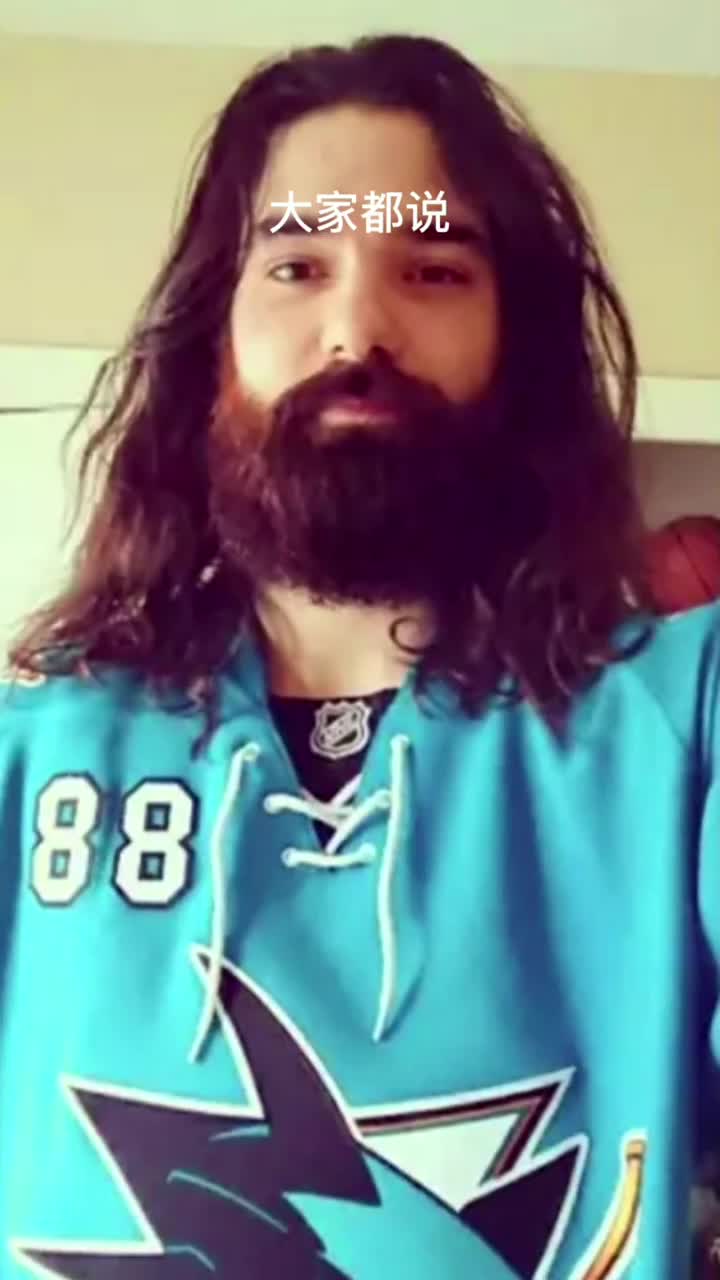 迷你小钢炮去相亲我都带着没事刮两下真香