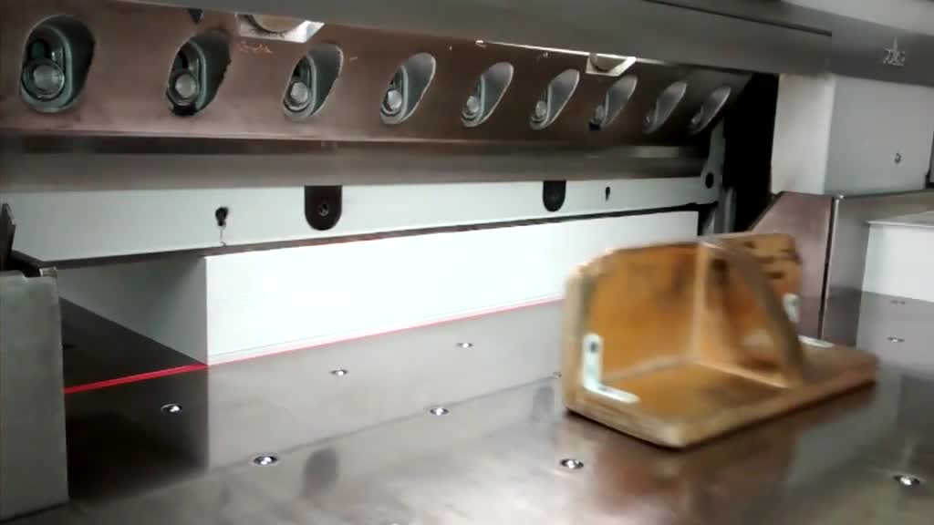 切纸一刀下去整整齐齐真过瘾