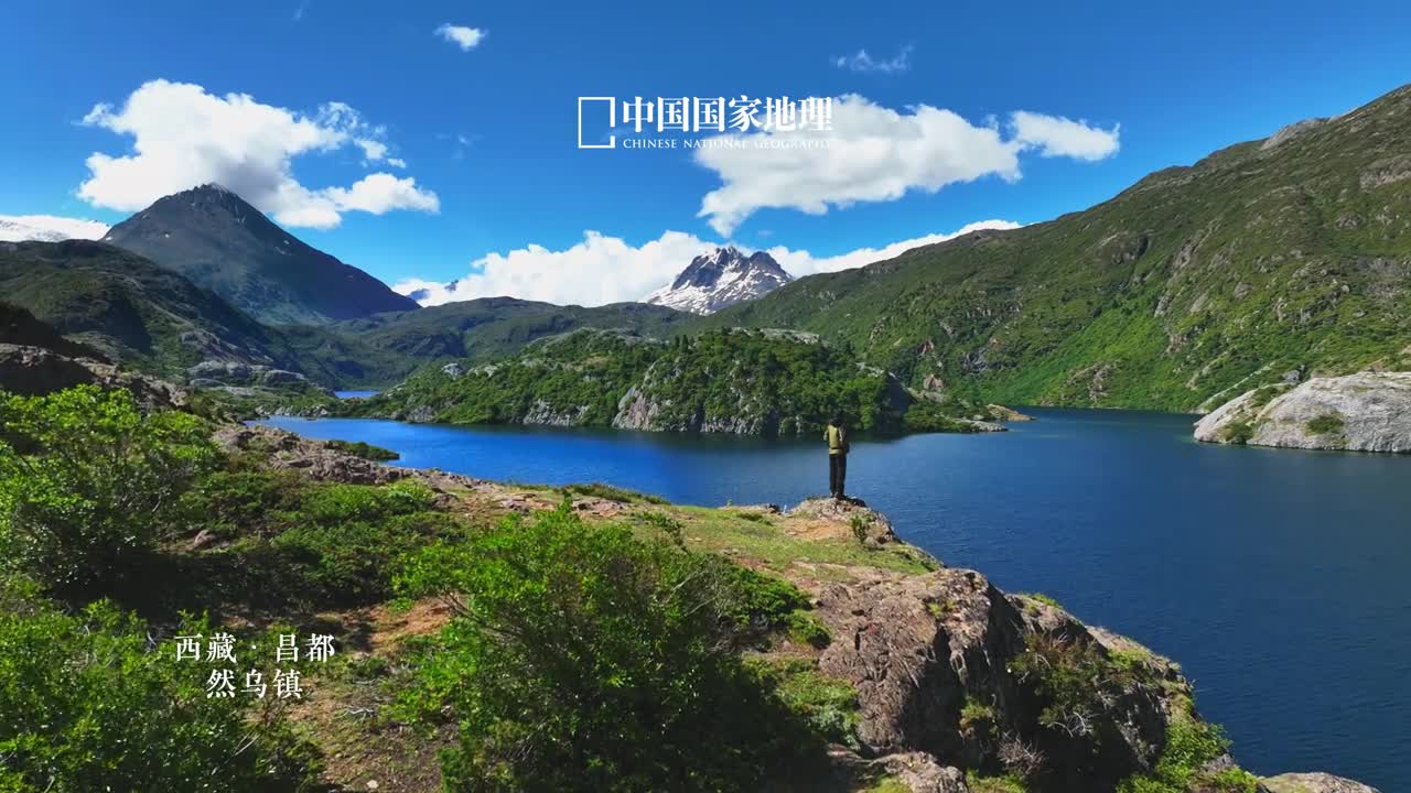 318国道沿途哪些美景令你印象深刻这里是位于西藏昌都的然乌镇连绵雪山静立世间植被丰茂的山丘郁郁葱葱幽谧恬静的湖泊水色迷人在这片纯净而充满生机的山川灵秀地远观宏伟壮丽近观如置身于梦幻中