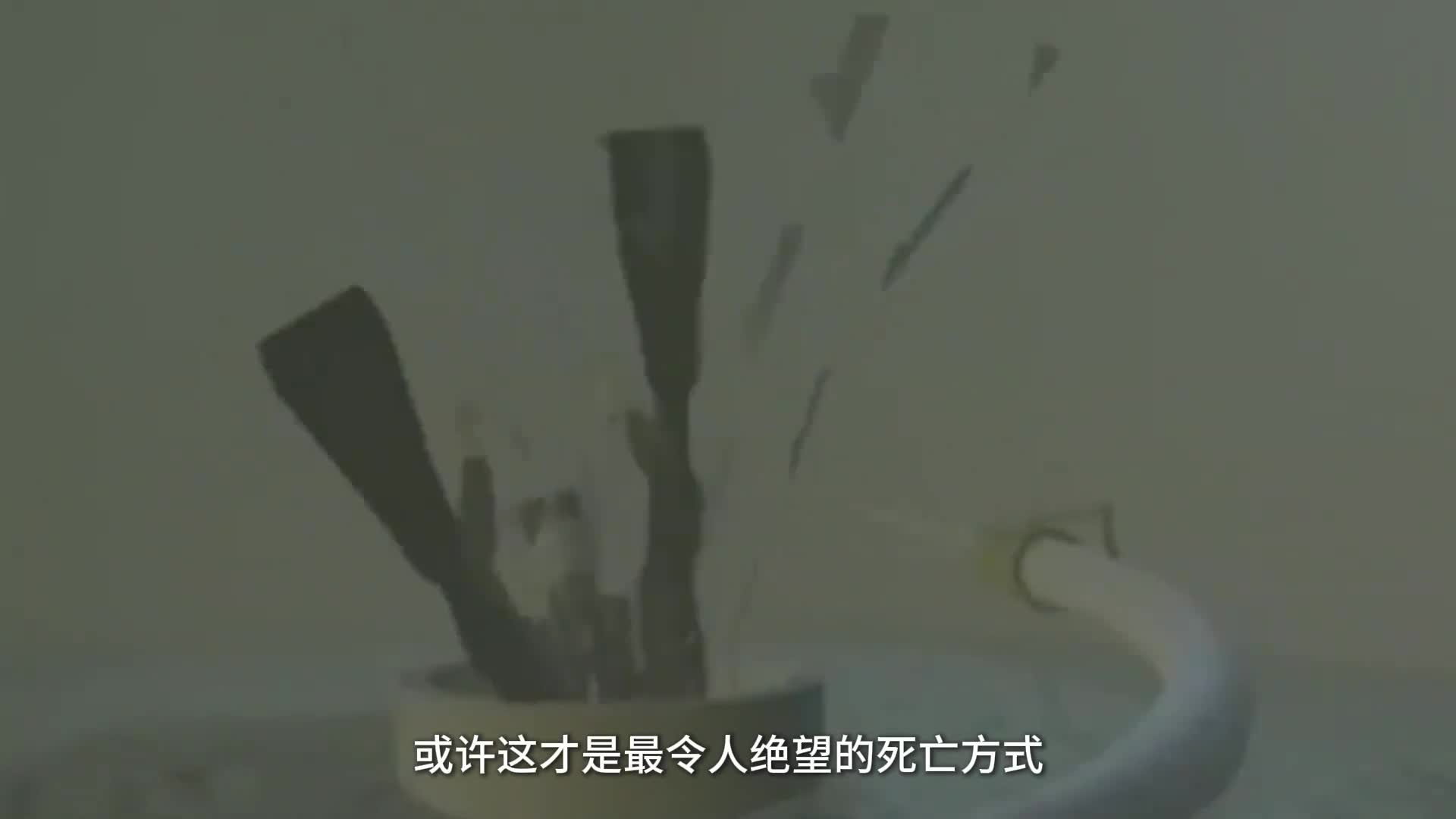 或许这才是最令人绝望的死亡方式5人被困海底石油管道仅1人成功获救