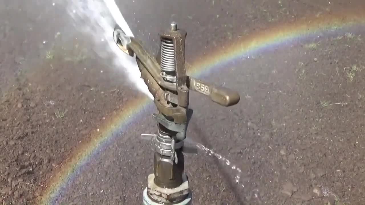 不用油不用电能让水流自动改变方向原理真是太巧妙了