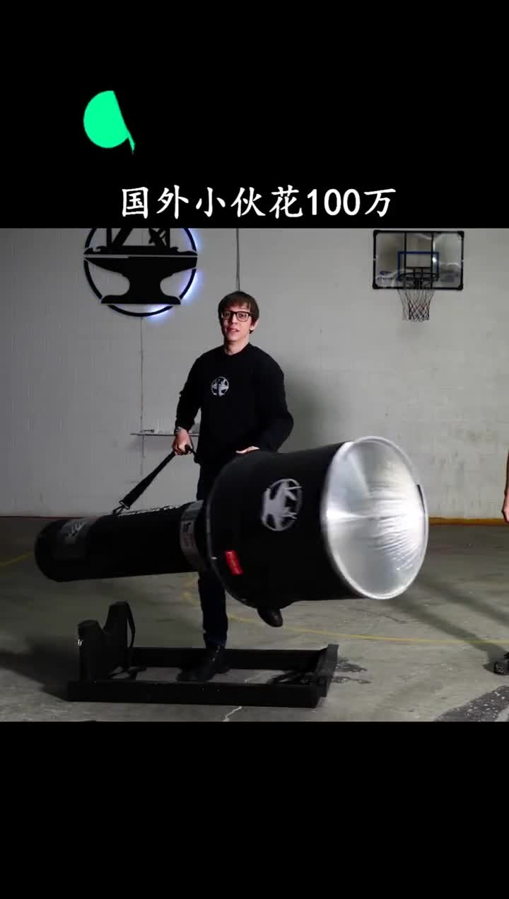 有了这手电筒瞬间成为整条街最亮的仔