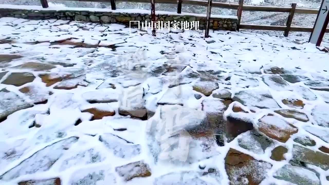 七月毕业季里邂逅来自达古冰川的一场雪