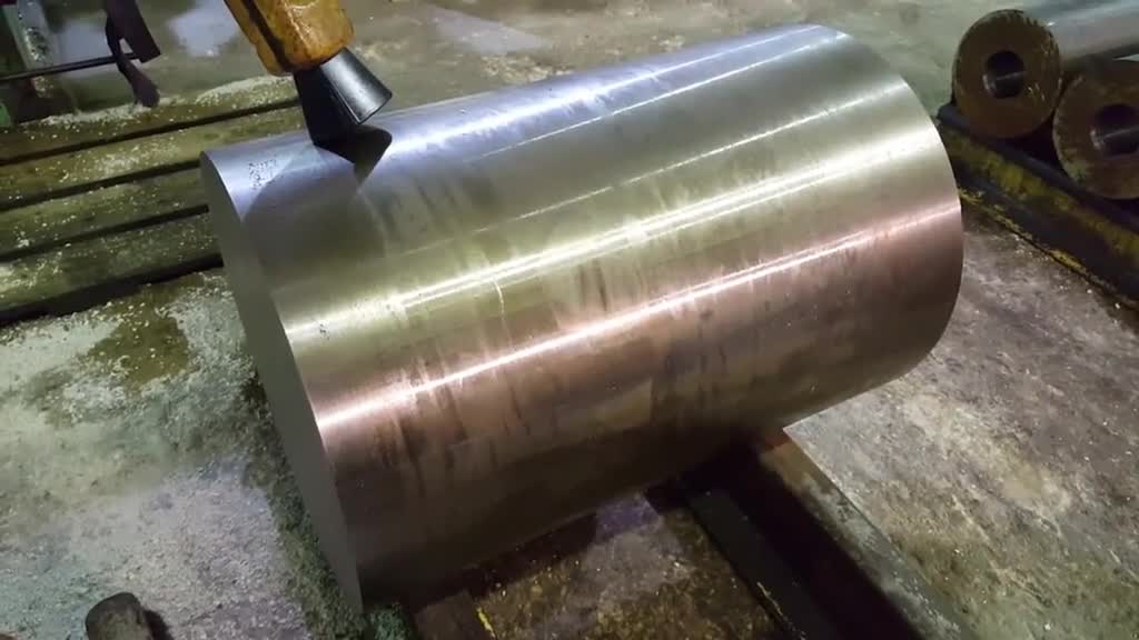 特种加工大钢柱中间掏空这就是套料刀加工