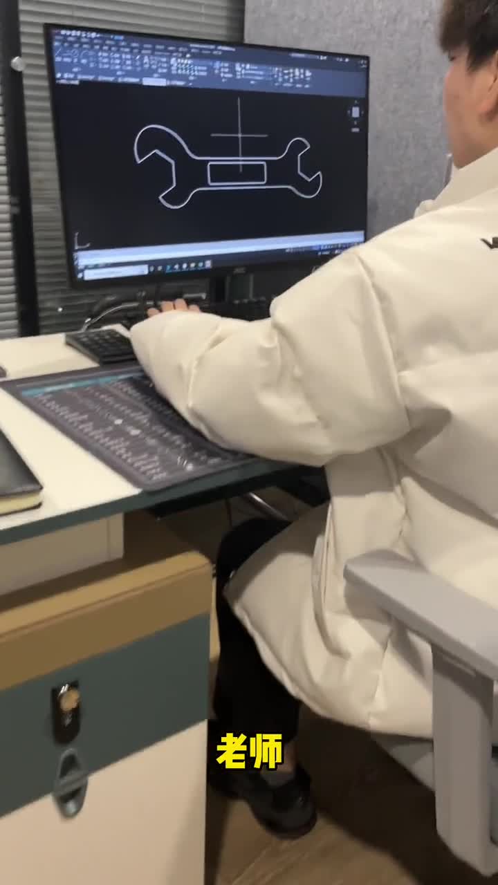 二维变三维用CAD怎么操作