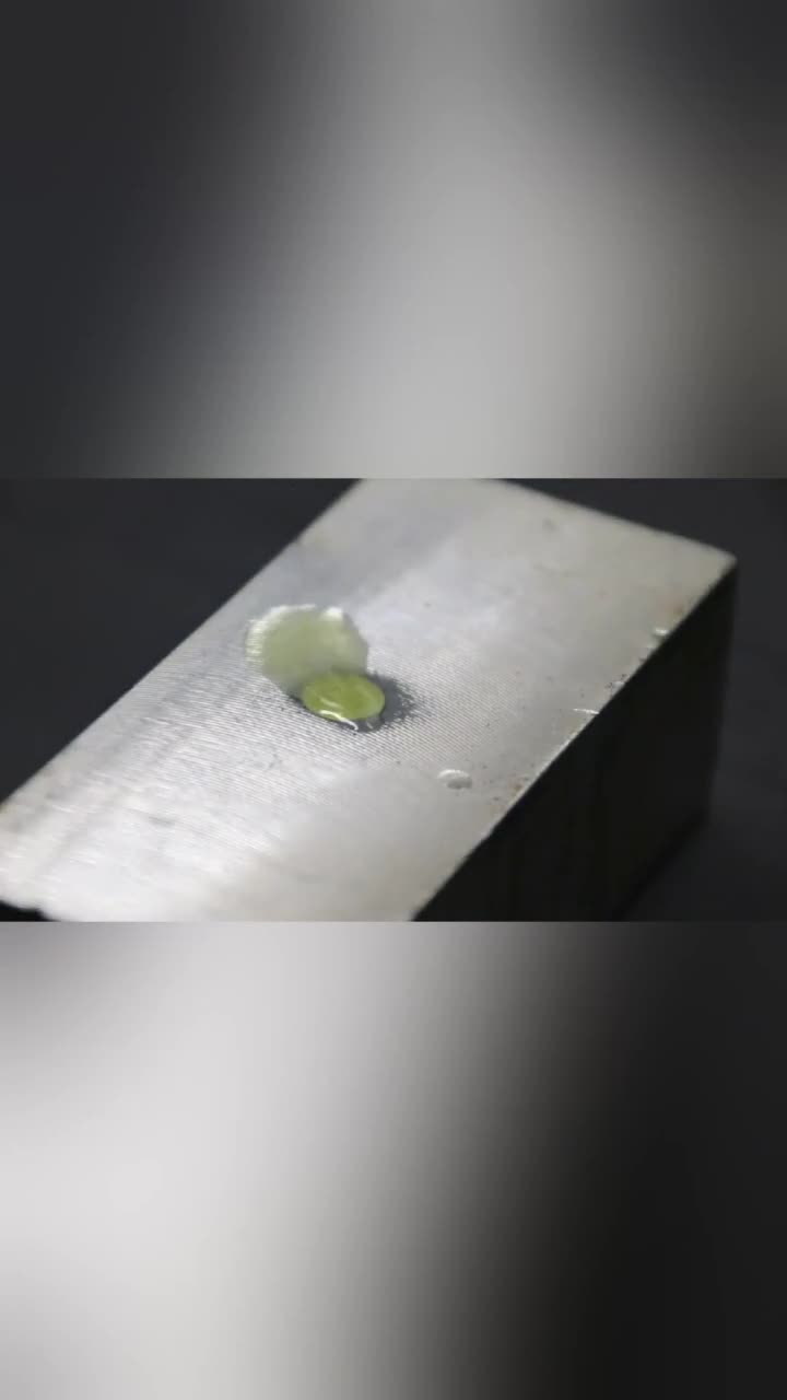 水银滴在铝板上会有什么样的反应仿佛长毛了一样