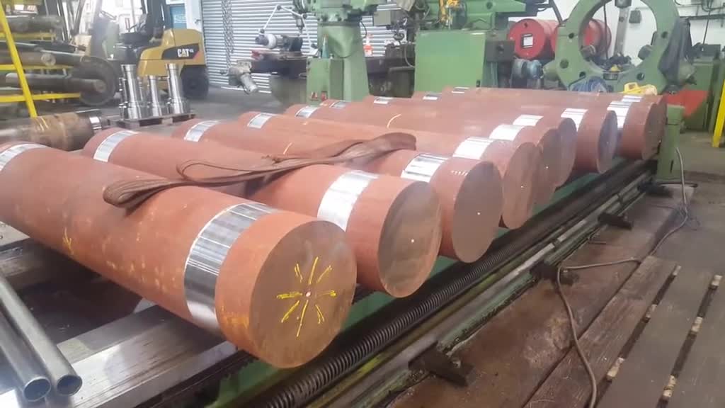 这是什么加工为何要从钢柱中间车个棒子出来呢