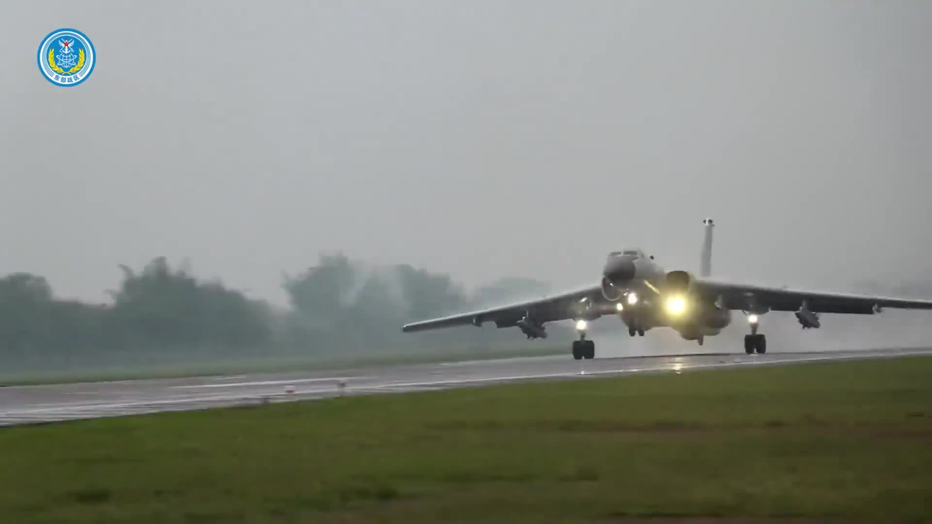 近近近近东部战区近距同框画面发布