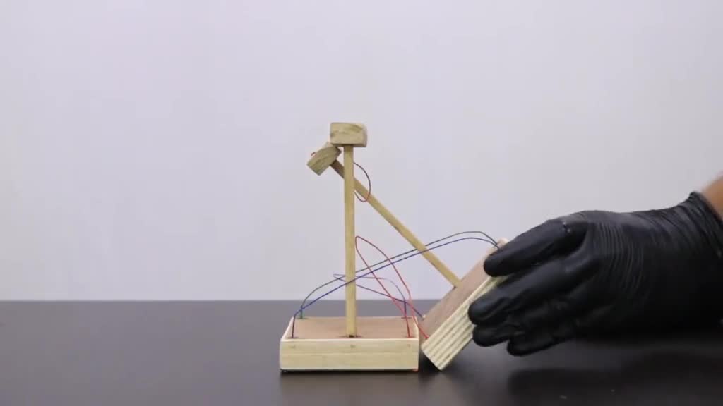 神奇的装置靠5跟线支撑起来学会了自己做一个试试