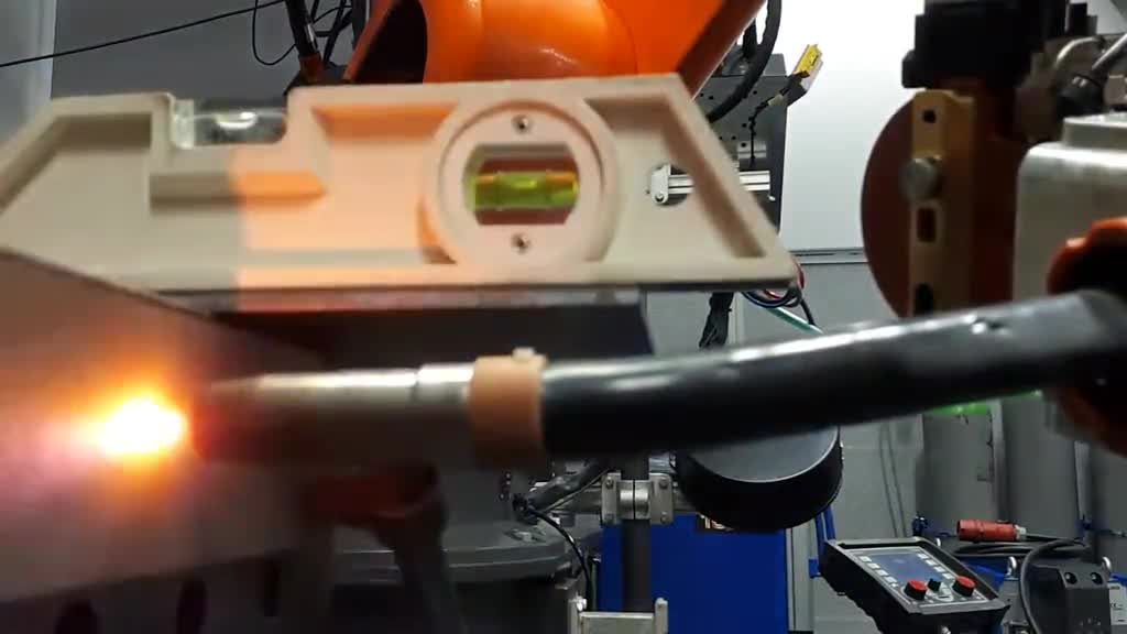 神奇的3D金属打印凭空出现一段金属太厉害了