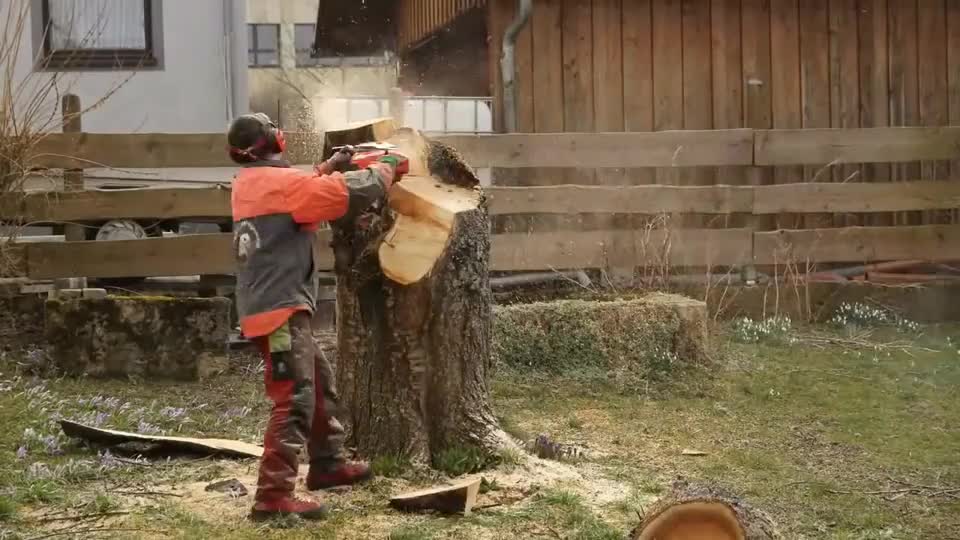 成品看下个视频