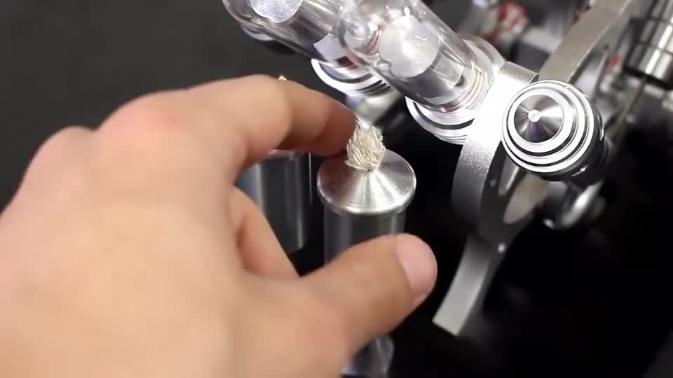 四缸斯特林发动机我能玩一整天