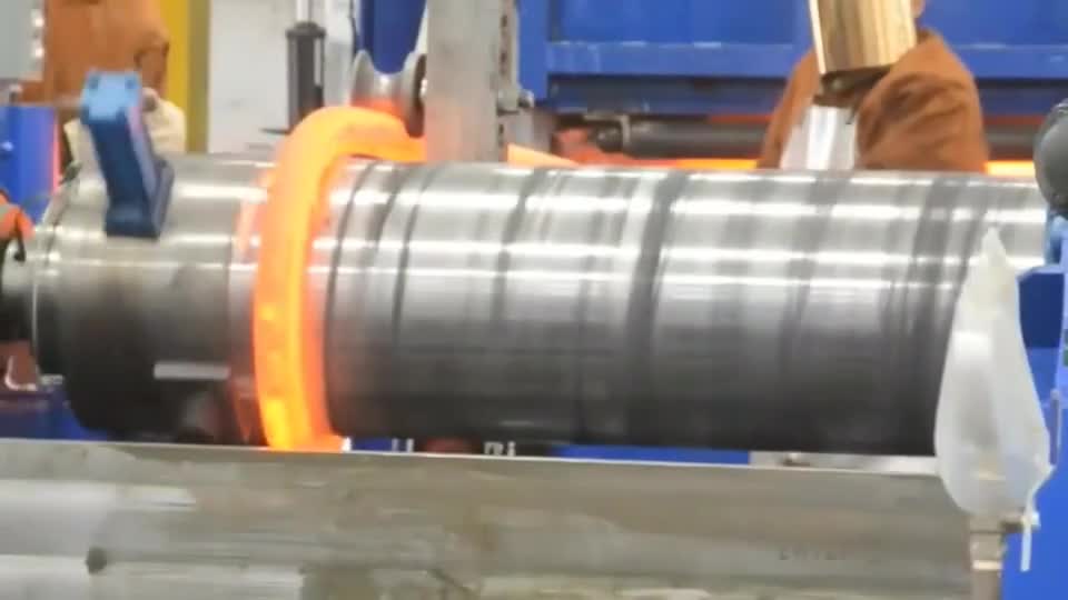 大型弹簧就是这样卷出来的