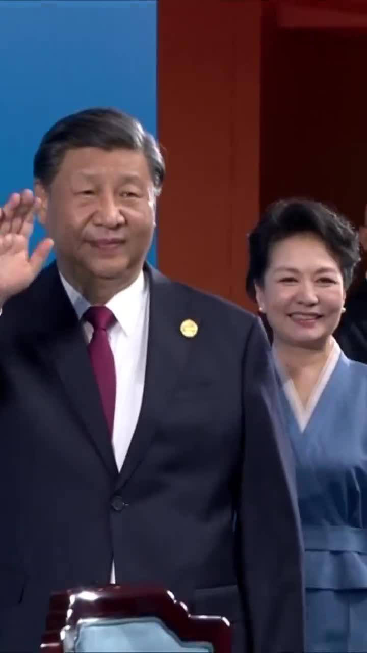 第31届世界大学生夏季运动会开幕式28日晚在四川省成都市隆重举行国家主席习近平出席开幕式