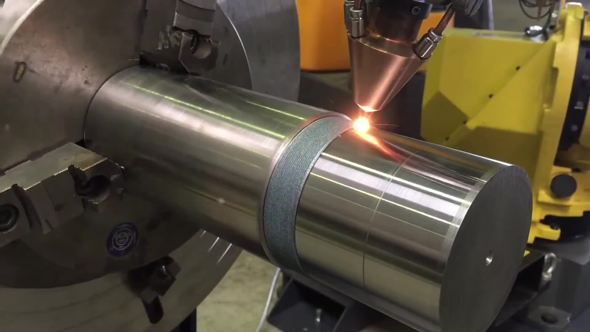 第一次见激光熔覆扫射一遍就多了一层皮被科技震撼到了