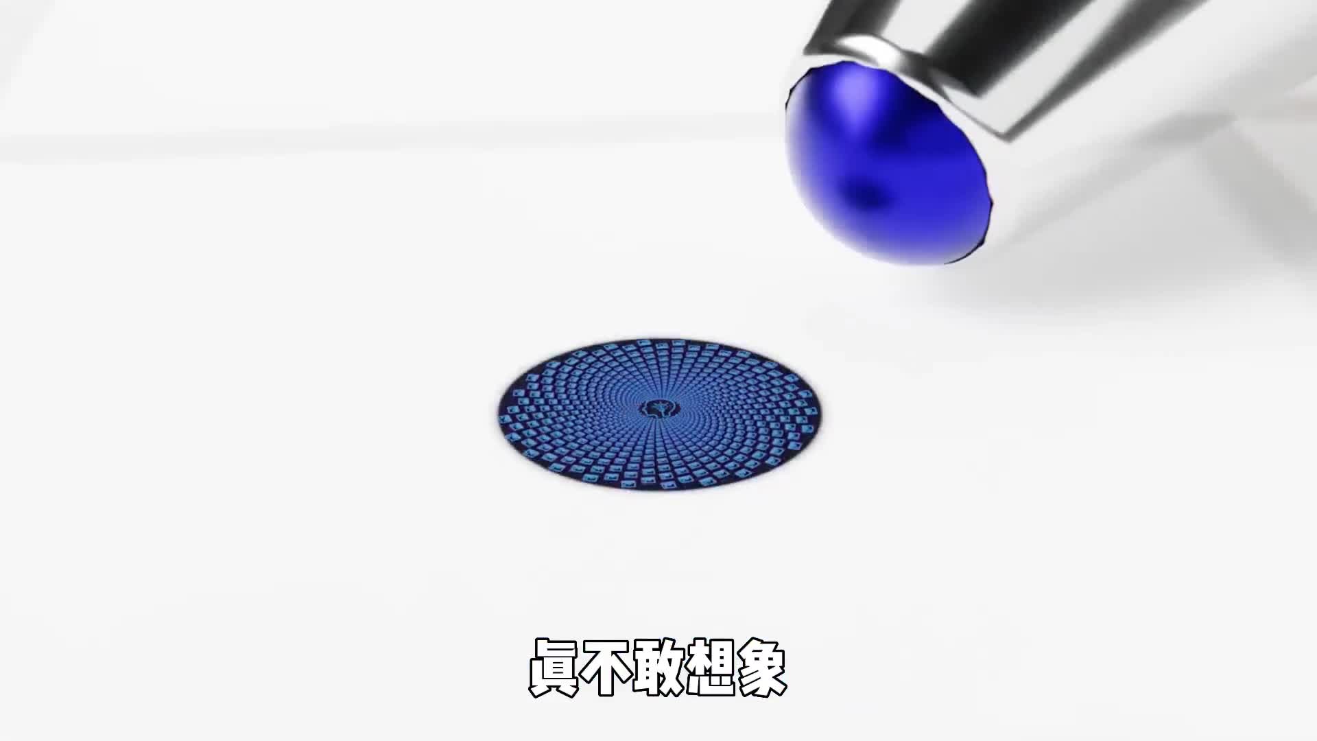 就这么一个墨水点大小的区域竟然保存了你一年拍摄的所有照片